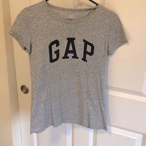 GAP t-shirt